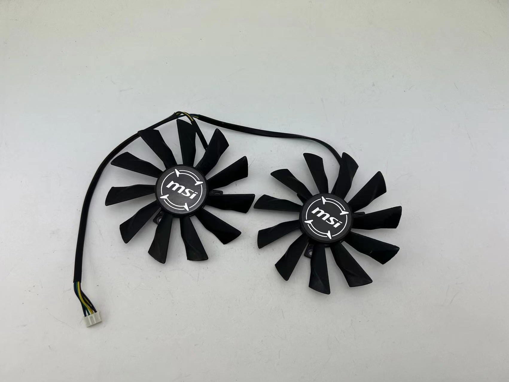 MSI GTX 700 & R9 200 Series Fan Replacement